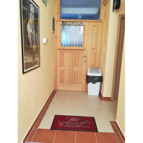 Hostel Cinema House