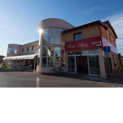 Hotel Ana