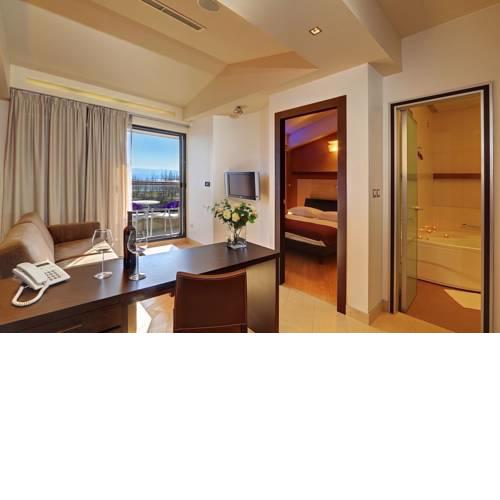 Hotel Diadem