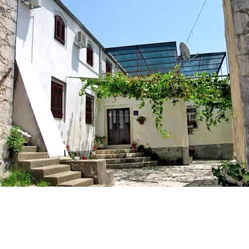 House Antun