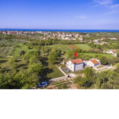 House AT
