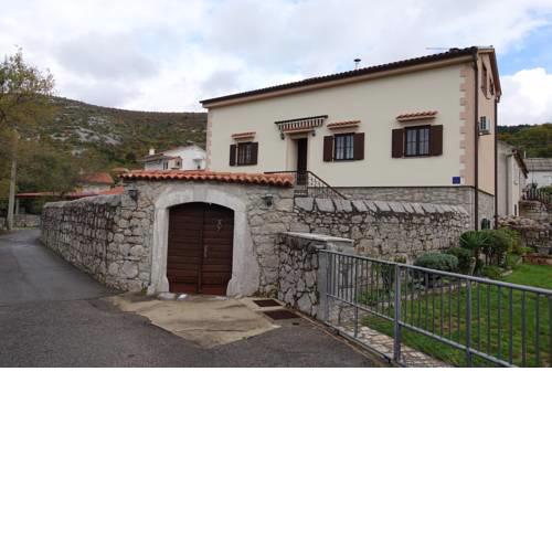House Klara Ledenice