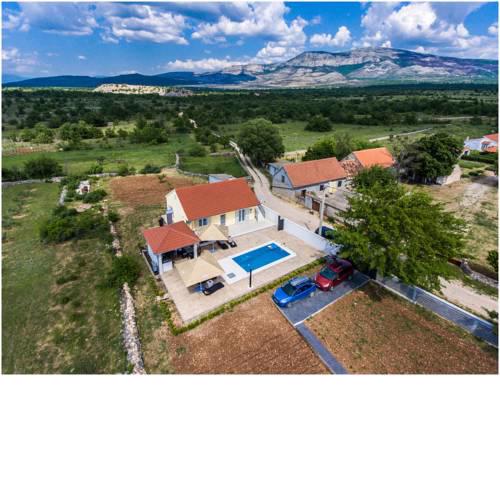 House Mellifera