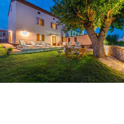 House nona Roza