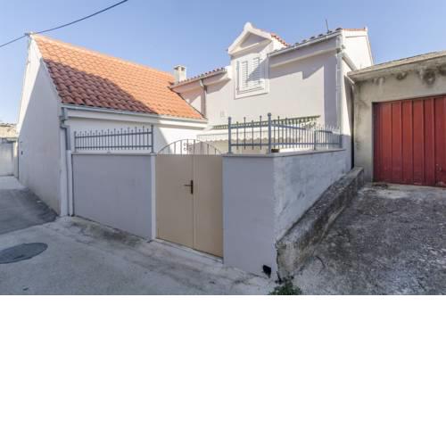House Petar