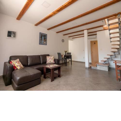 House Poljak