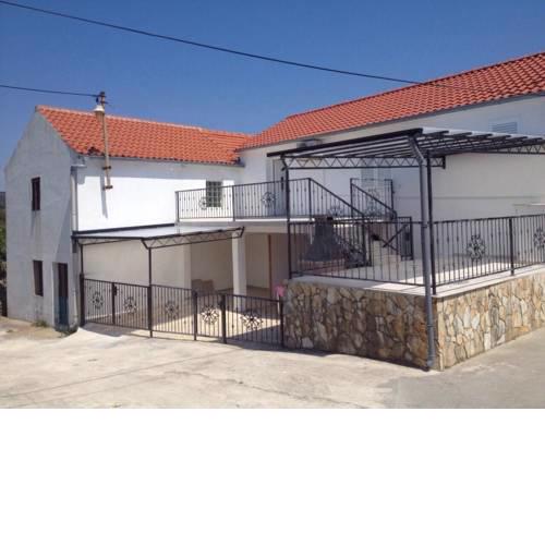 House Sakarun