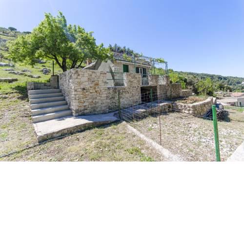House Sv. Lovre