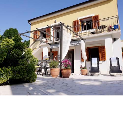 House VILLA MEDITERAN