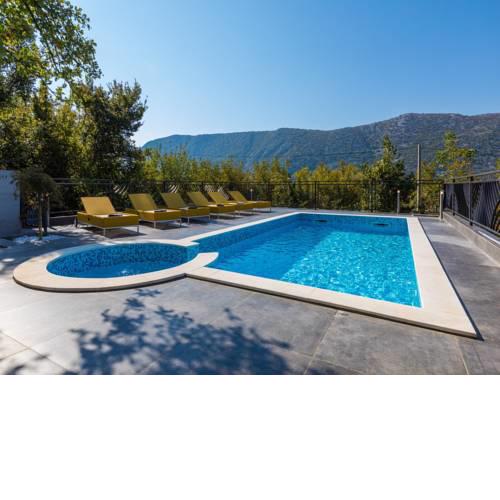 House Villa Solaris