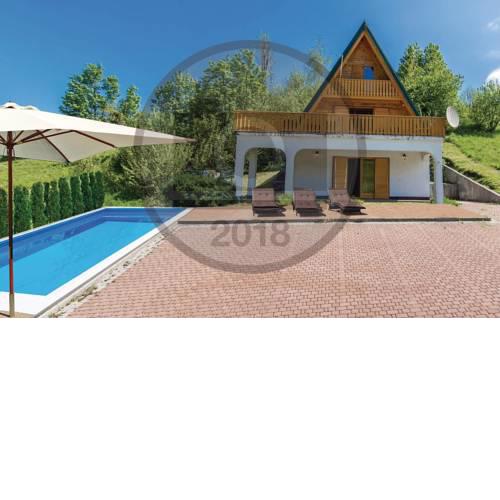 House with Pool and Sauna