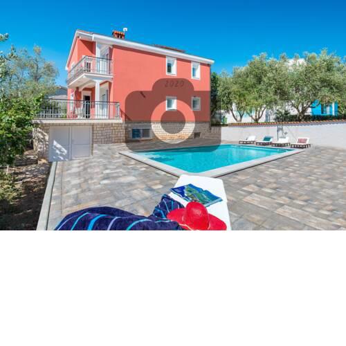 House with the sea view!