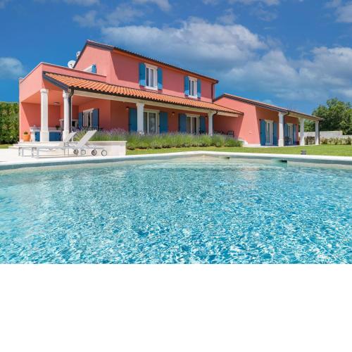 HR-52428-08 Villa Cali, Oprtalj, ca 320 m2, 8 pax