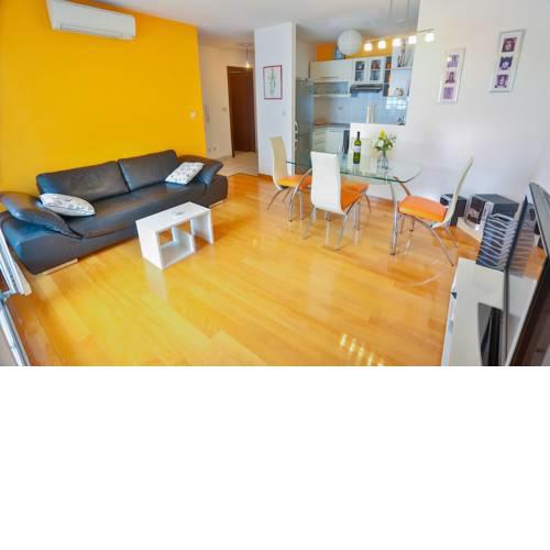Ibis Apartment