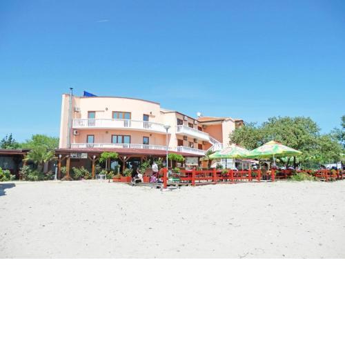 IDILA sea front apartments
