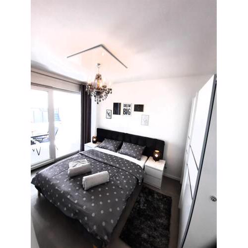 Infinity apartment
