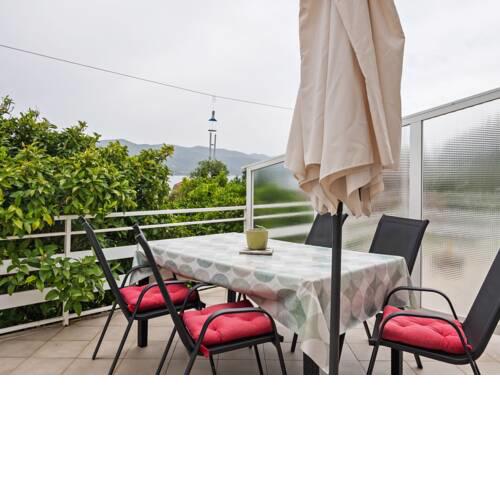 Inviting Apartment in Viganj with Patio