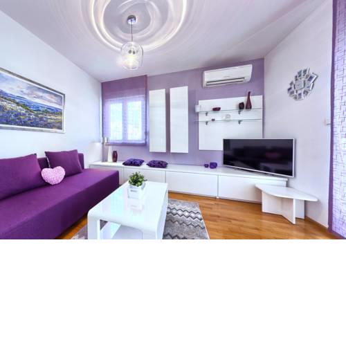Iris Apartments