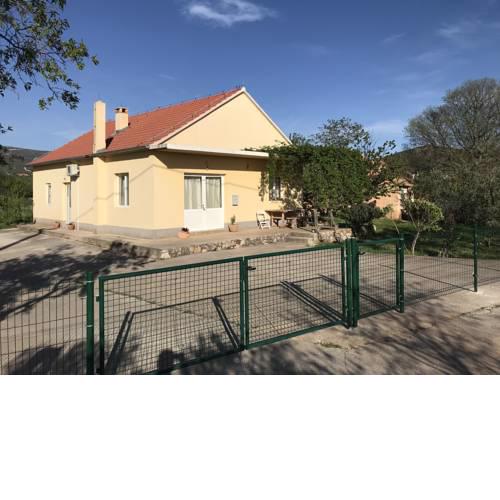 Iris Holiday home
