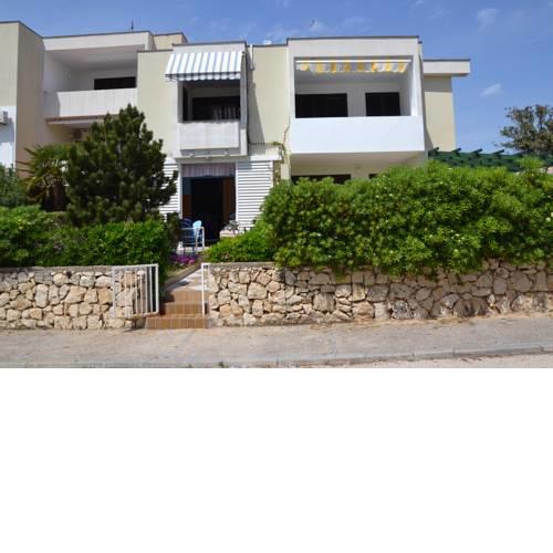 Island Pag Beach Apartments (A14-42)