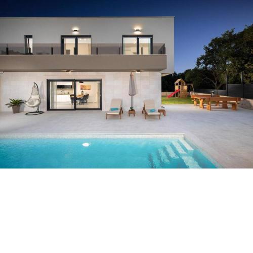 Istriensonne 0005 - 2021 New built ultra modern Villa MARISTRA
