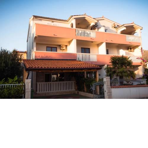 Ivano Apartments