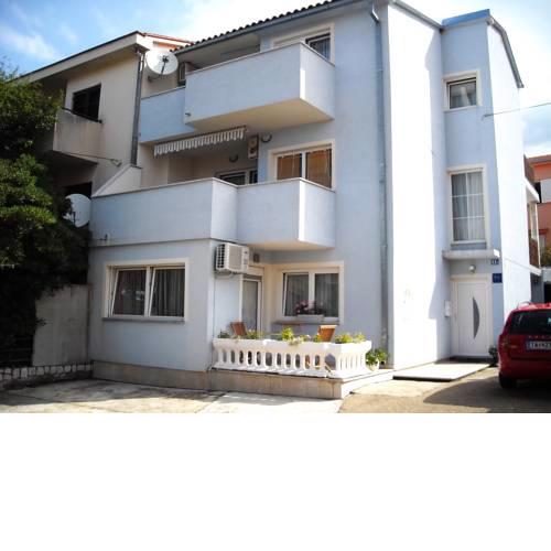 Jadranovo Apartment 1