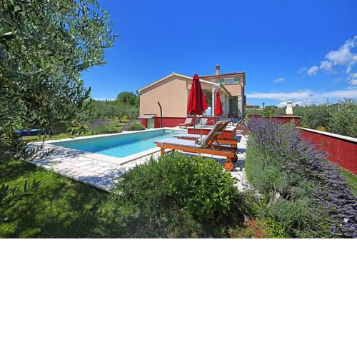 Jakici Villa Sleeps 6 Pool Air Con WiFi