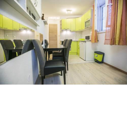 JALE Apartment