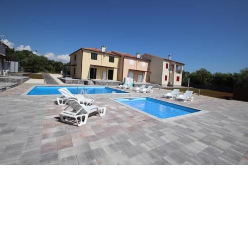 Jana residence - modern holiday resort with swimmingpool