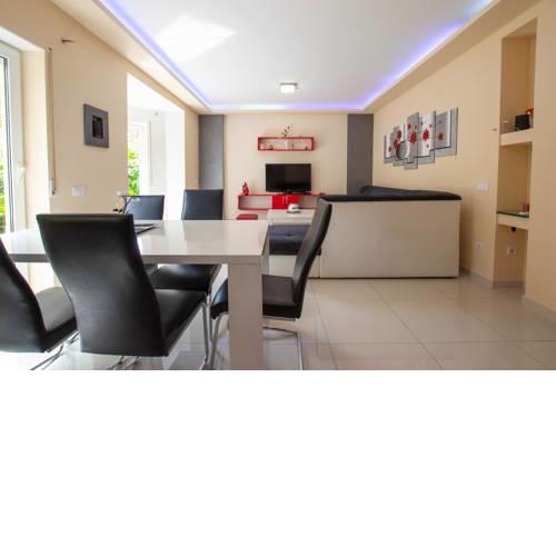 Jela Apartment 7