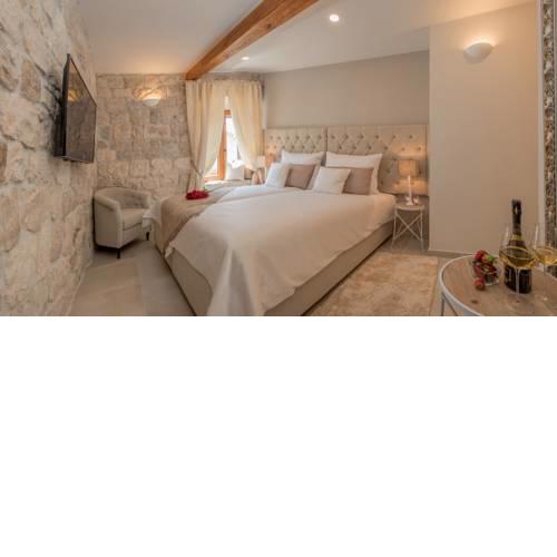 Jupiter Lux Rooms