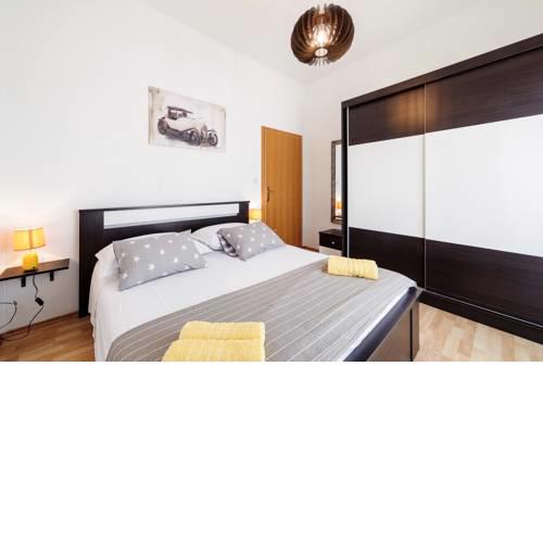 KALAUZ ROOMS