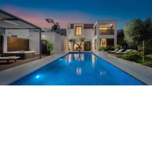 Kastel Luksic Villa Sleeps 15 Pool Air Con WiFi