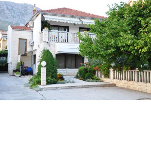 Kastela Tin Guesthouse