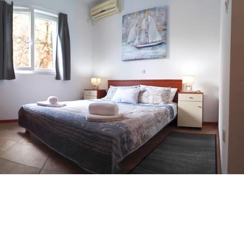 Kiara room