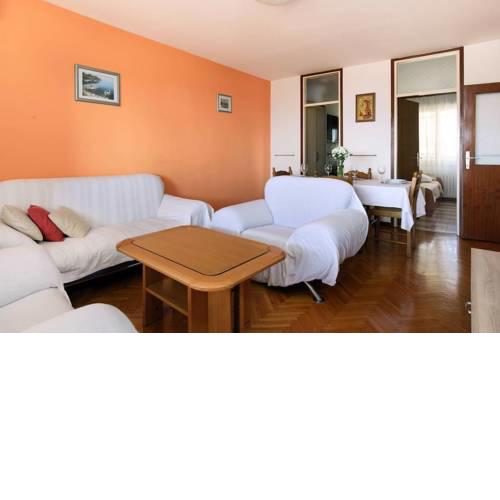 Kokan Apartment near the center (2+2)