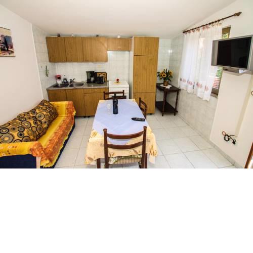 Kris apartment