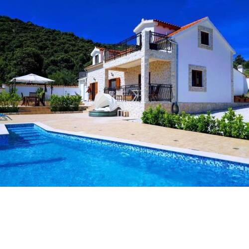Kristal House