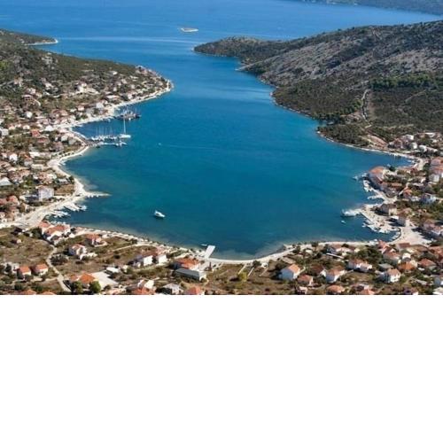 Kuća s bazenom Lile
