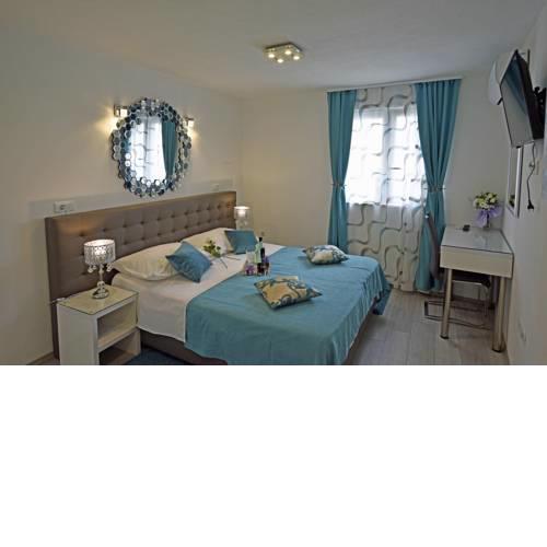 Kuzma Rooms 2