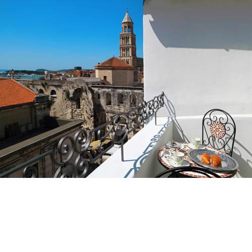 La Porta Luxury Rooms