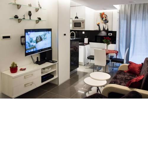 Lady Tania Apartment