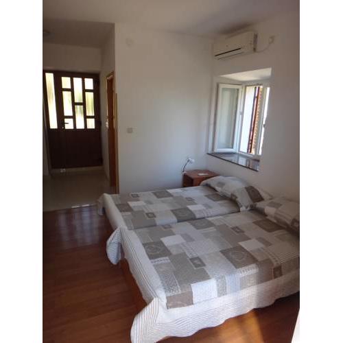 Laguna Apartment