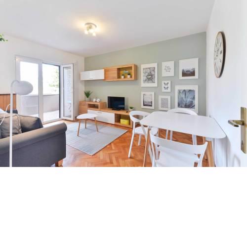 Apartment Laurel