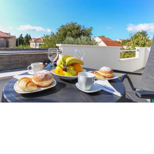 LCT Guest House Baran