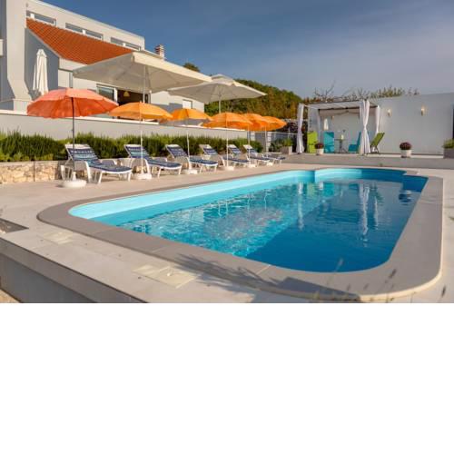 LCT Holiday Home Mia