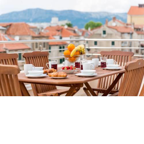 LCT Luxury Penthouse Prokurative