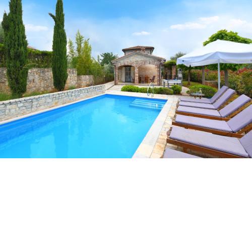 Liebevolle Villa Camelina mit Privatpool