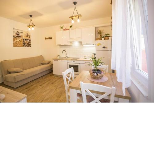 Little Bee apartment